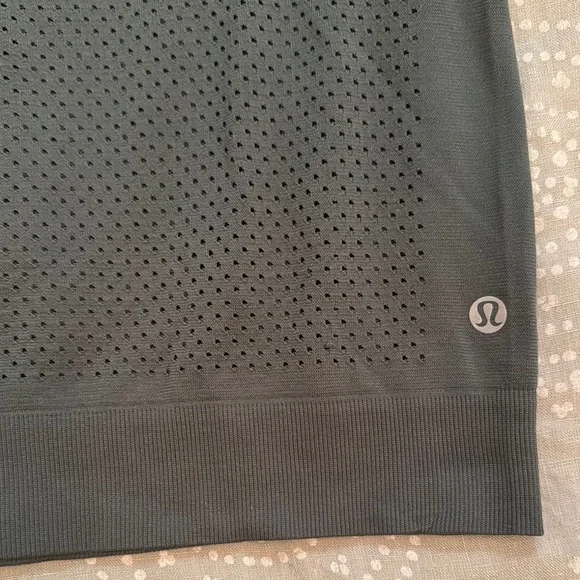 lululemon athletica Green Boxy Muscle Tee - Picture 2 of 4